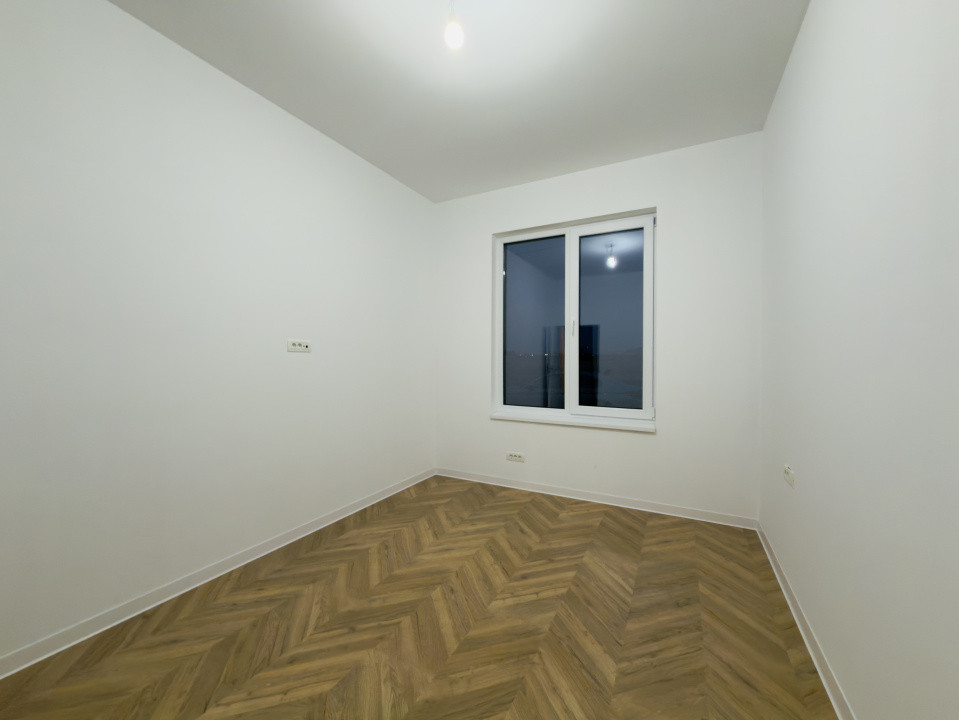 Duplex 4 camere, despartit prin dressing, 93mp, 360 teren in Urseni