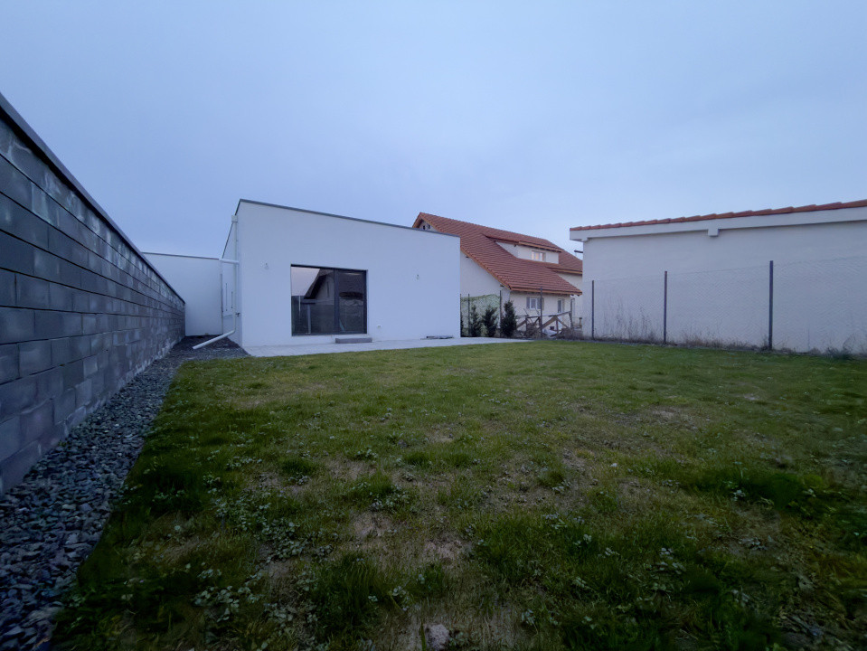 Duplex 4 camere, despartit prin dressing, 93mp, 360 teren in Urseni