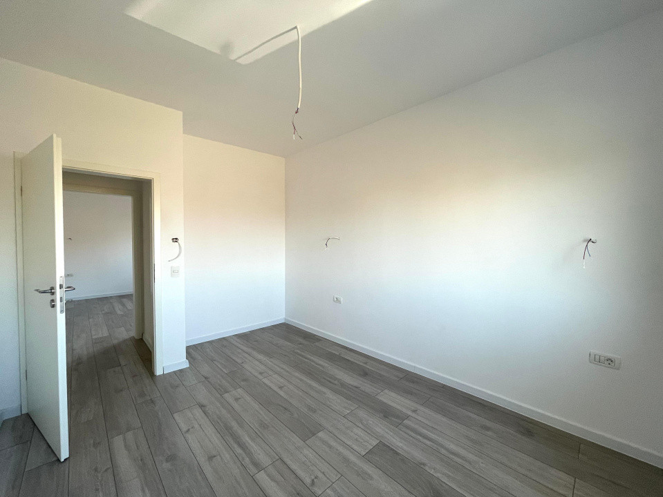 Duplex 4 camere 115mp centru Mosnita 