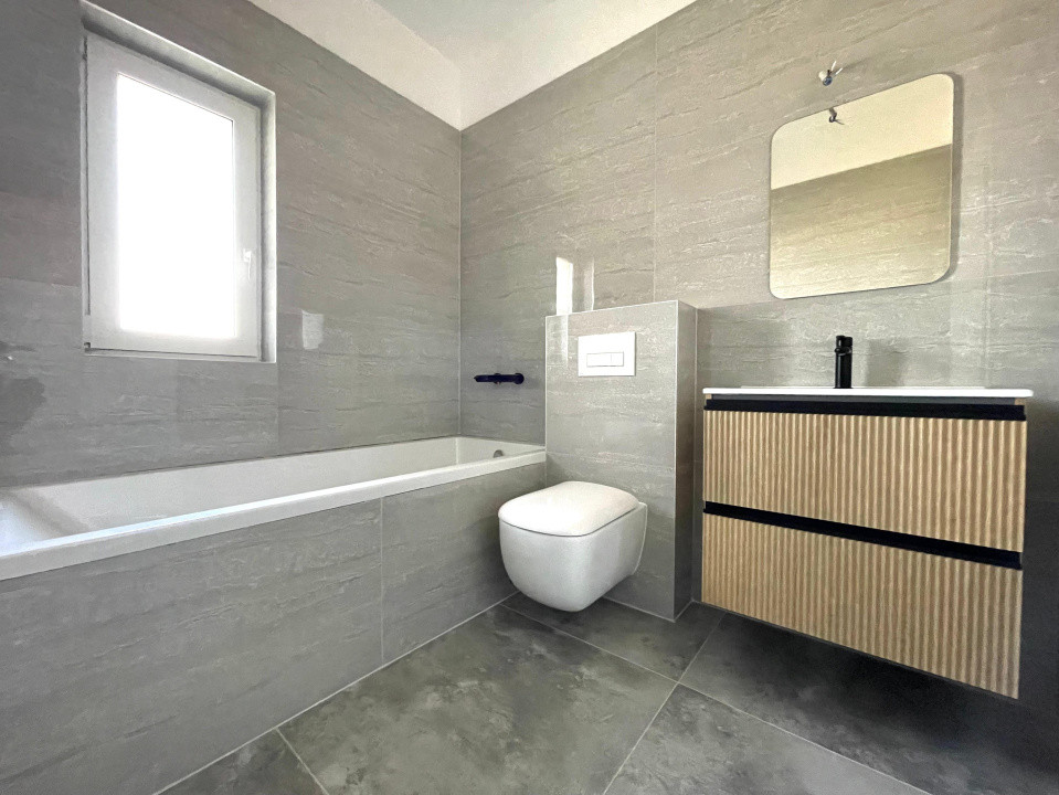 Duplex 4 camere 115mp centru Mosnita 