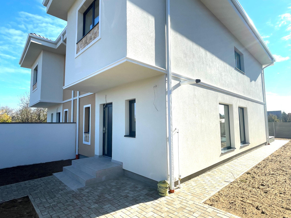 Duplex 4 camere 115mp centru Mosnita 