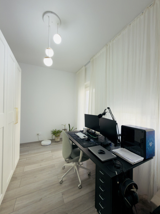 Apartament 3 camere, decomandat, etajul 1, 2 locuri de parcare in Giroc