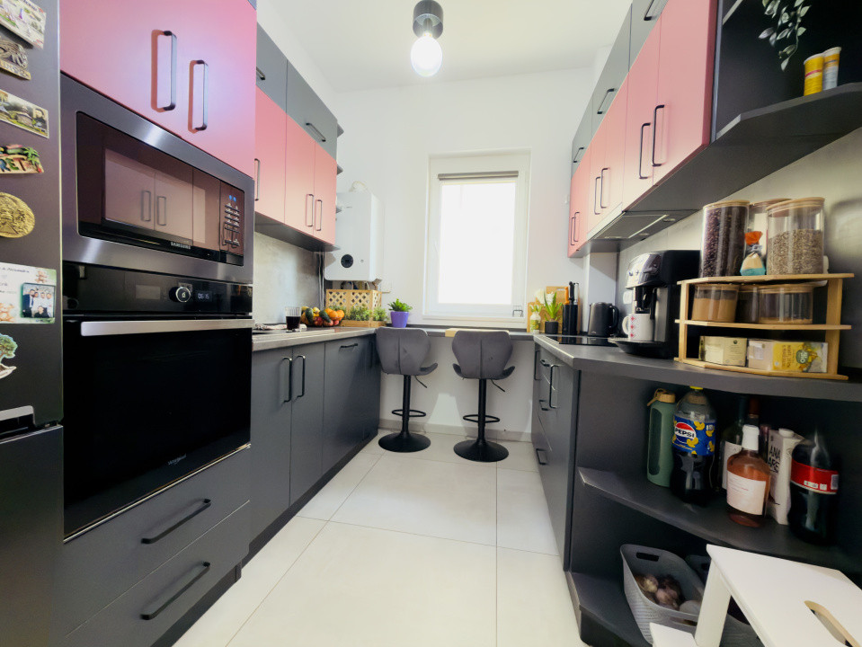 Apartament 3 camere, decomandat, etajul 1, 2 locuri de parcare in Giroc