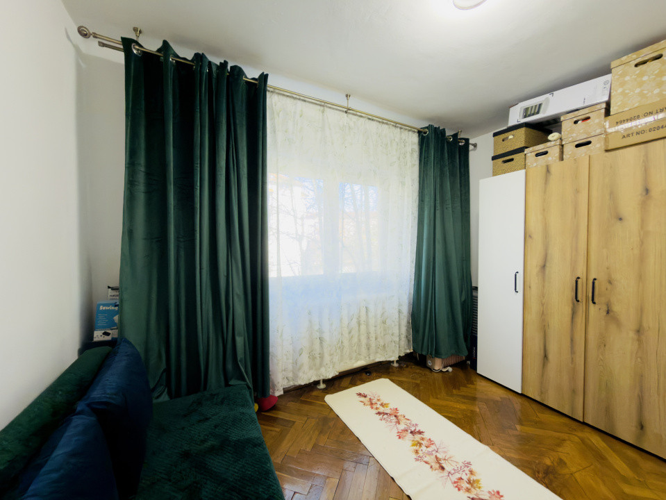 Apartament 2 camere, semidecomandat, etaj 2, zona Aradului