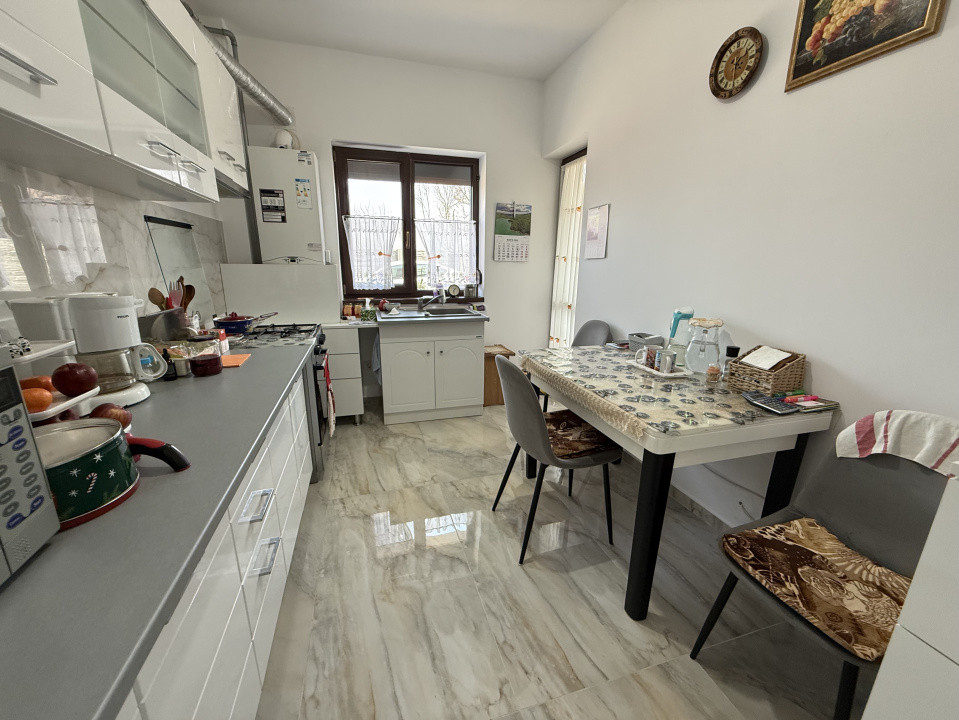 Apartament spatios, decomandat, 51 mp, parter - Chisoda