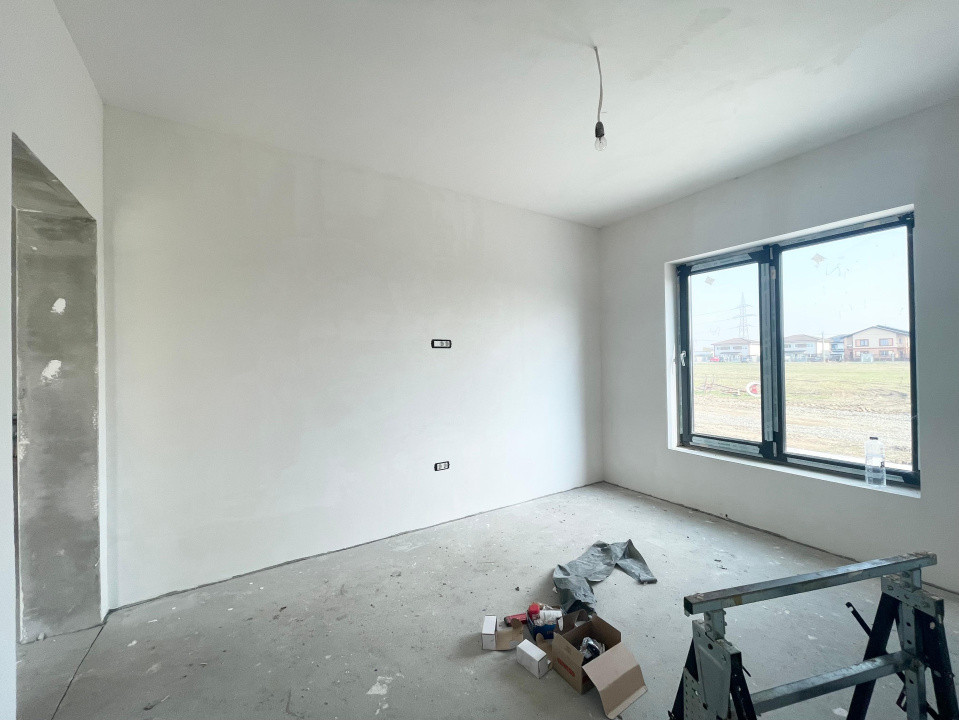 Duplex 3 camere 92mp Mosnita Noua