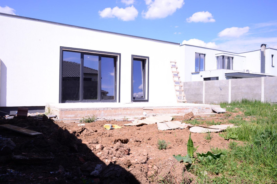 Duplex modern, perete dublu, 4 camere, 84 mp utili, proiect inedit - Sanandrei