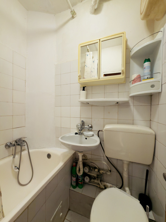 Garsoniera 16mp utili, mobilata utilata in Complexul Studentesc 