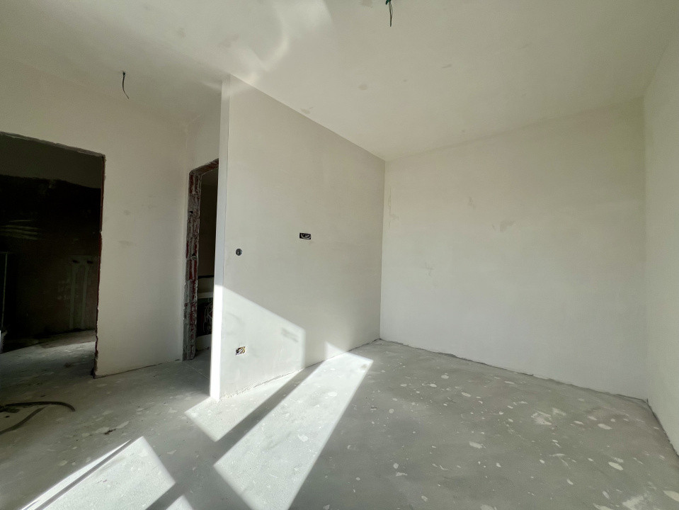  Duplex spatios, 5 camere, 102 mp utili, teren 285 mp - Ghiroda