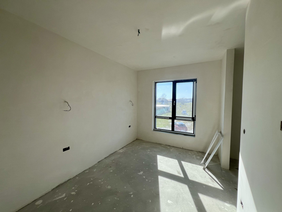  Duplex spatios, 5 camere, 102 mp utili, teren 285 mp - Ghiroda