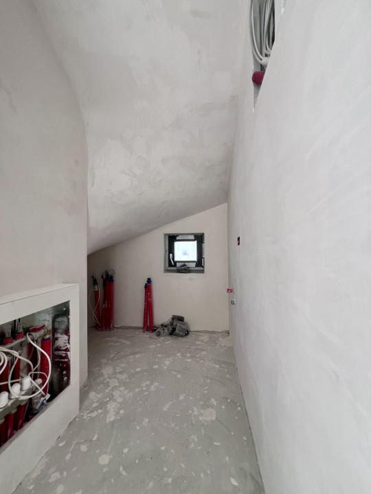  Duplex spatios, 5 camere, 102 mp utili, teren 285 mp - Ghiroda