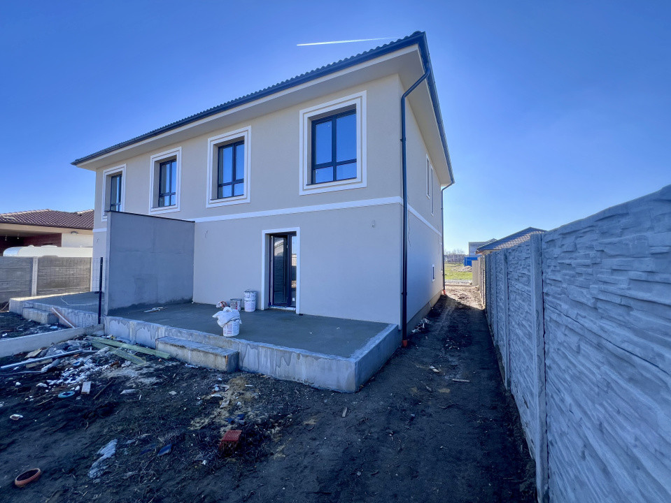  Duplex spatios, 5 camere, 102 mp utili, teren 285 mp - Ghiroda