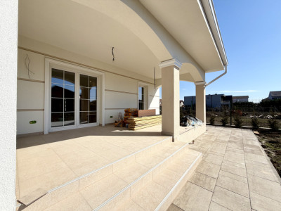 SAD - Duplex exclusivist, 5 camere, 130 mp utili 350 mp teren - Dumbravita 