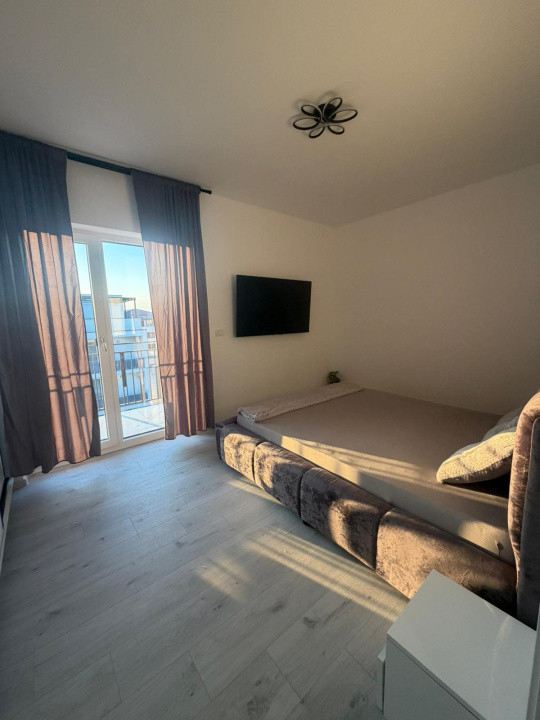 Penthouse 2 camere, 55 mp + terasa 45 mp - Giroc