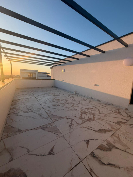 Penthouse 2 camere, 55 mp + terasa 45 mp - Giroc