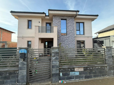 Casa 4 camere, 143mp utili, Giarmata