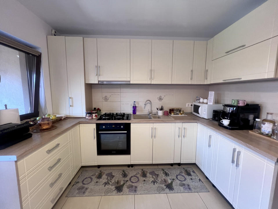  Casa insiruita - cartier rezidential, 4 camere, 100 mp utili - Dumbravita