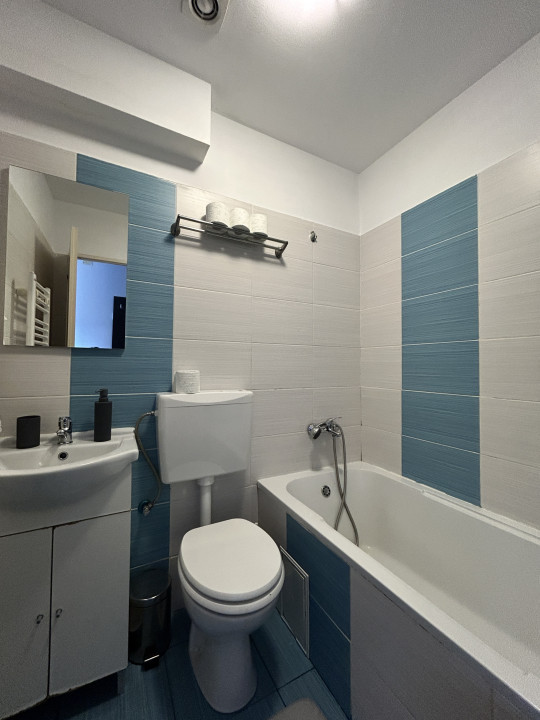 Apartament 2 camere, modern, decomandat in Complexul Studențesc 