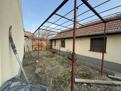 Casa individuala, 885 mp teren, pozitie excelenta - Ciarda Rosie