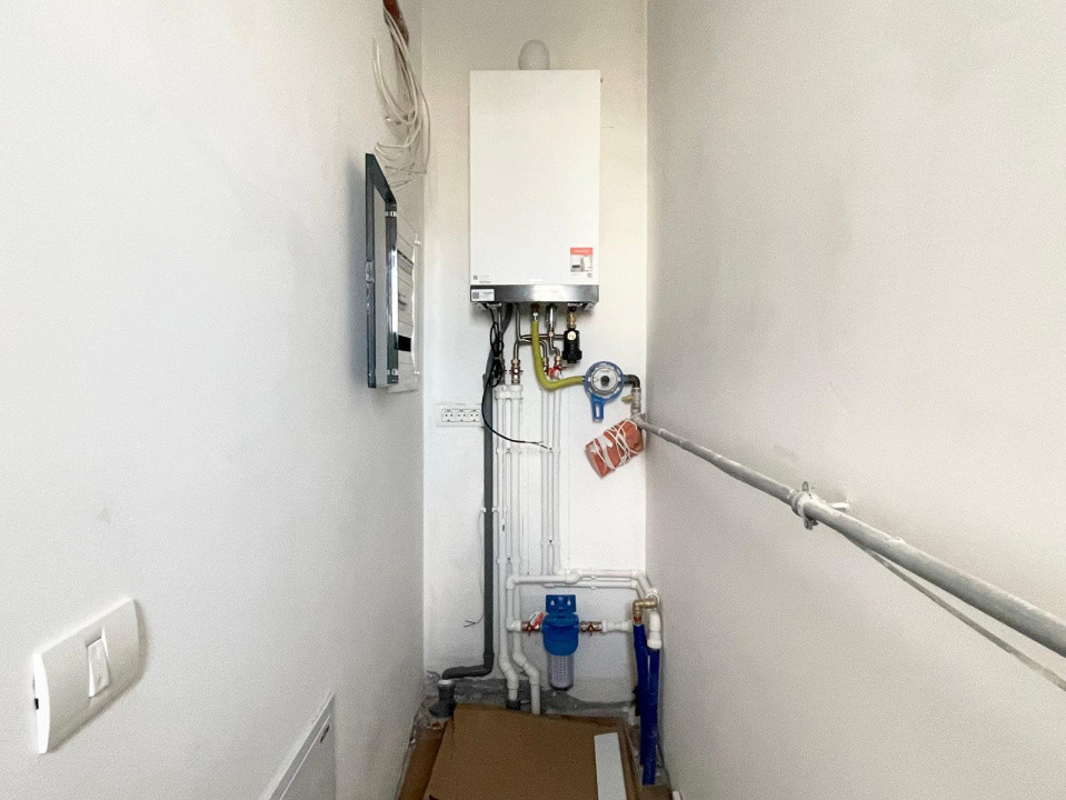 Duplex 5 camere, separat prin CT Mosnita Noua