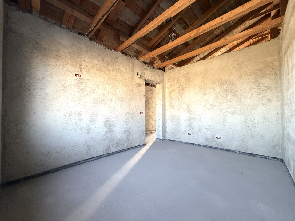 Duplex 5 camere, 3 bai, 120mp utili, 290mp teren - Ghiroda