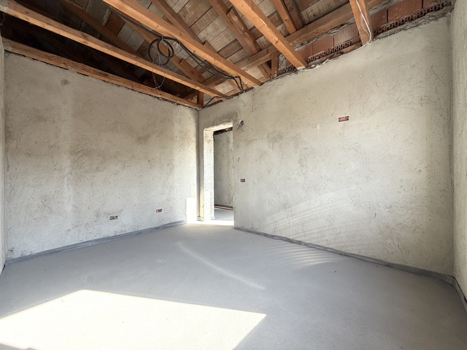 Duplex 5 camere, 3 bai, 120mp utili, 290mp teren - Ghiroda