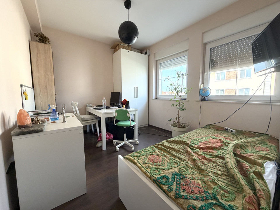 Apartament 3 camere , 58 mp utili , etaj 1/2 - Zona Bucovina