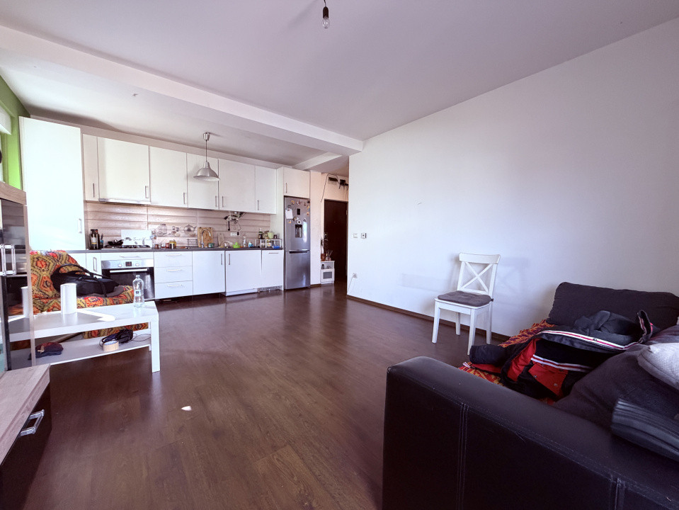 Apartament 3 camere , 58 mp utili , etaj 1/2 - Zona Bucovina