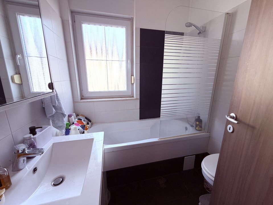 Apartament 3 camere , 58 mp utili , etaj 1/2 - Zona Bucovina