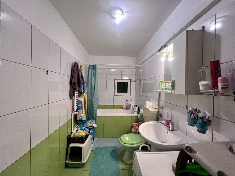  Apartament 3 camere, decomandat, 68 mp utili - Zona Dambovita COMISION 0%