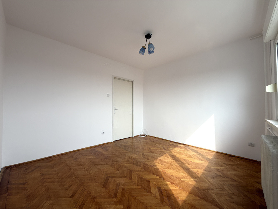 Apartament 3 camere, 68mp utili, etaj 10, lift - Punctele Cardinale