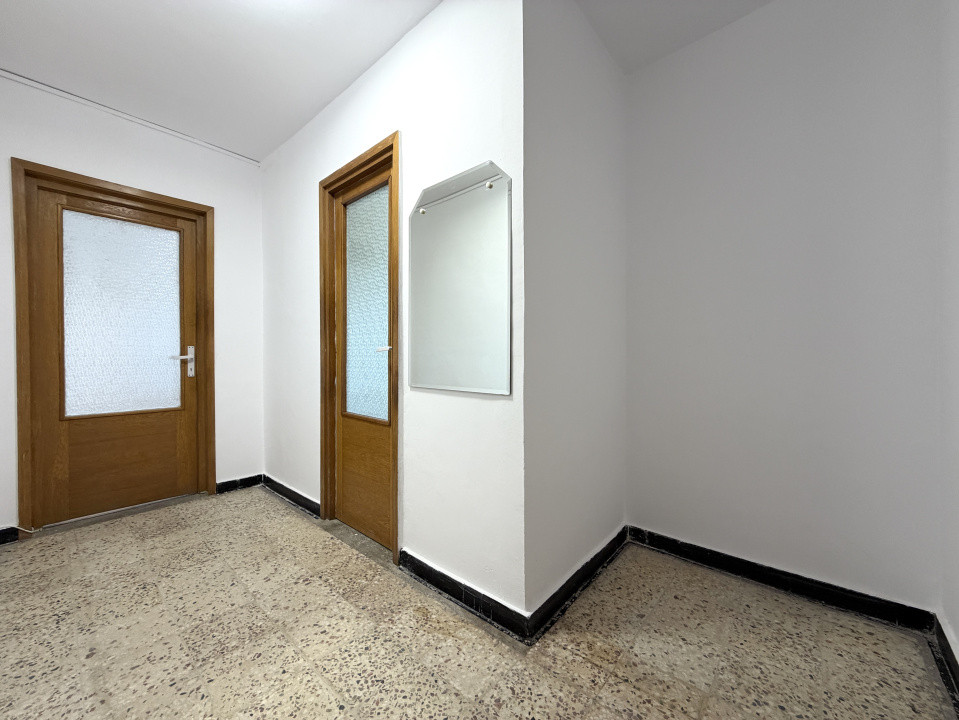 Apartament 3 camere, 68mp utili, etaj 10, lift - Punctele Cardinale