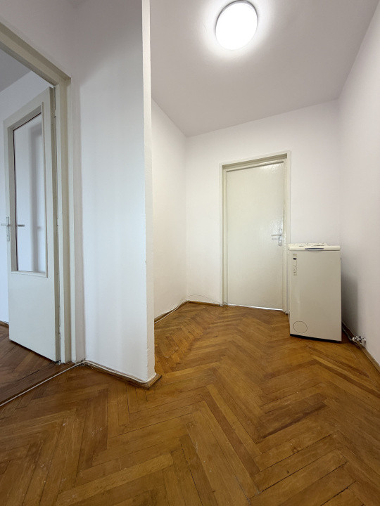 Apartament 3 camere, 68mp utili, etaj 10, lift - Punctele Cardinale