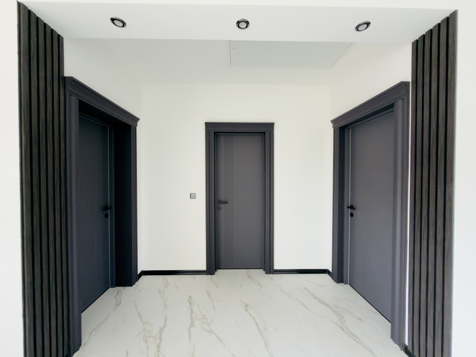 Duplex despartit prin camera tehnica, 3 camere - Beregsau Mare