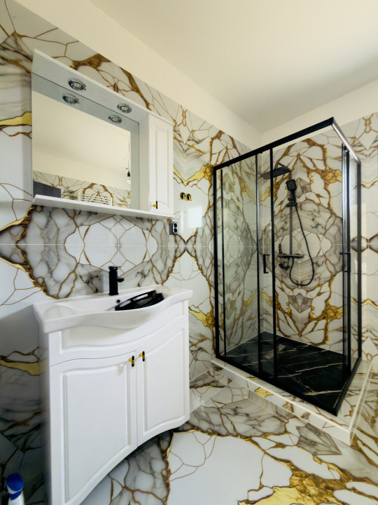 Duplex despartit prin camera tehnica, 3 camere - Beregsau Mare