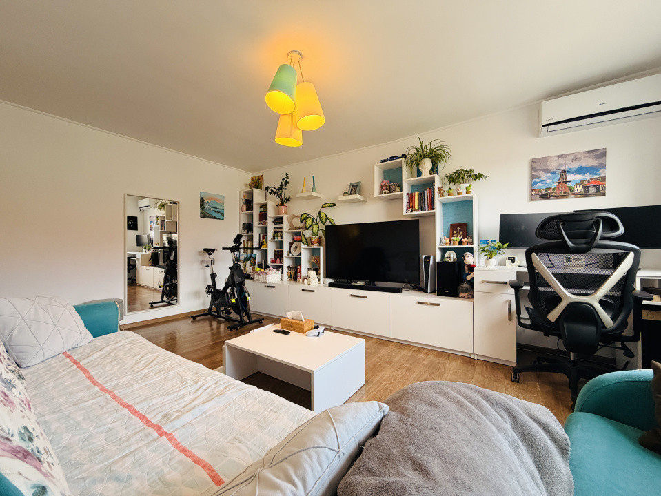 Apartament 3 camere , 64 mp utili , decomandat - Soarelui