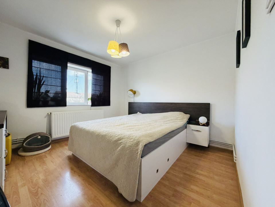 Apartament 3 camere , 64 mp utili , decomandat - Soarelui