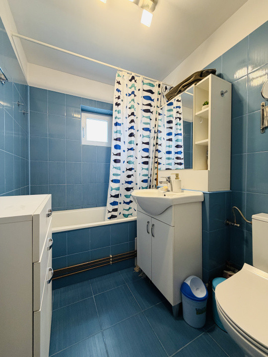 Apartament 3 camere , 64 mp utili , decomandat - Soarelui