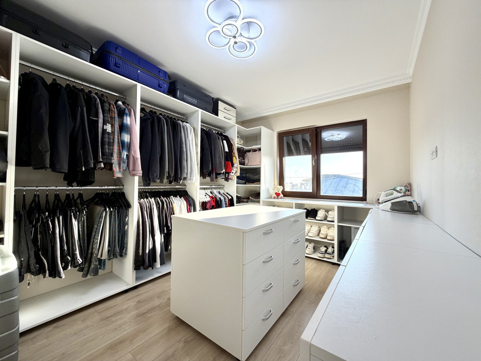 Duplex spatios, 5 camere, 104 mp utili, 207 mp teren - Dumbravita 