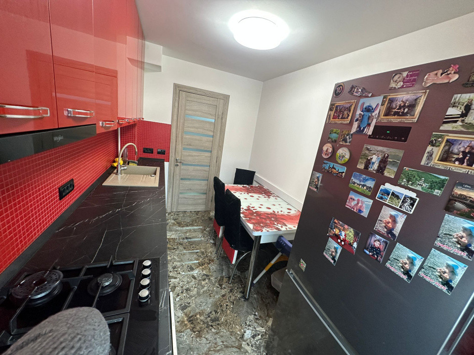 Apartament 2 camere, decomandat, 43 mp util + balcon - Dambovita