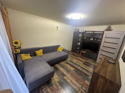 Apartament 2 camere, decomandat, 43 mp util + balcon - Dambovita