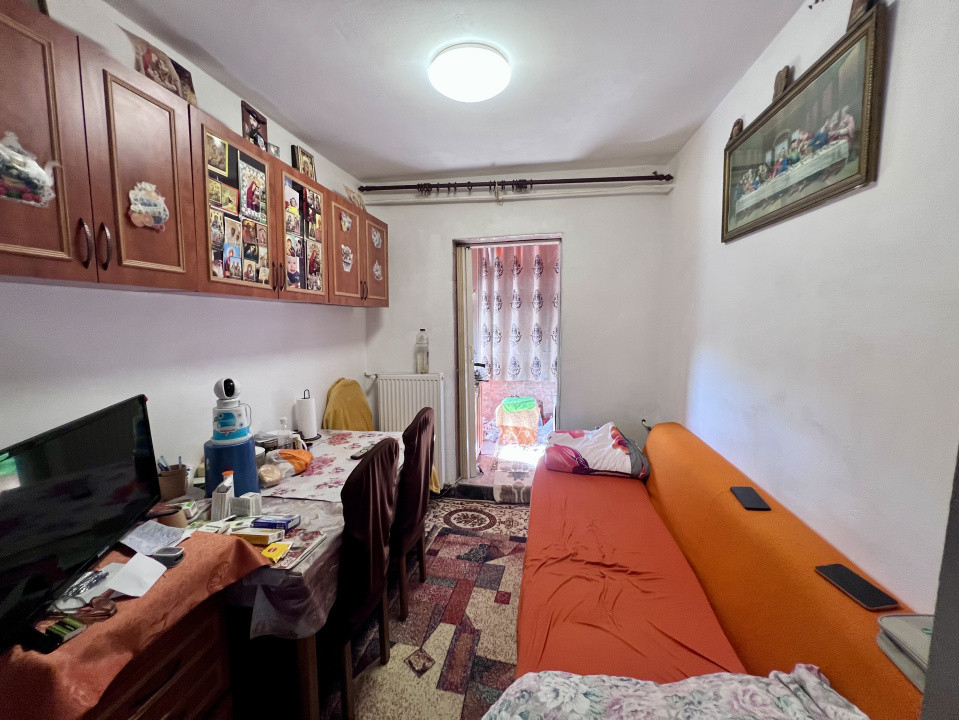  Apartament 2 camere, decomandat, 43 mp utili - Torontalului