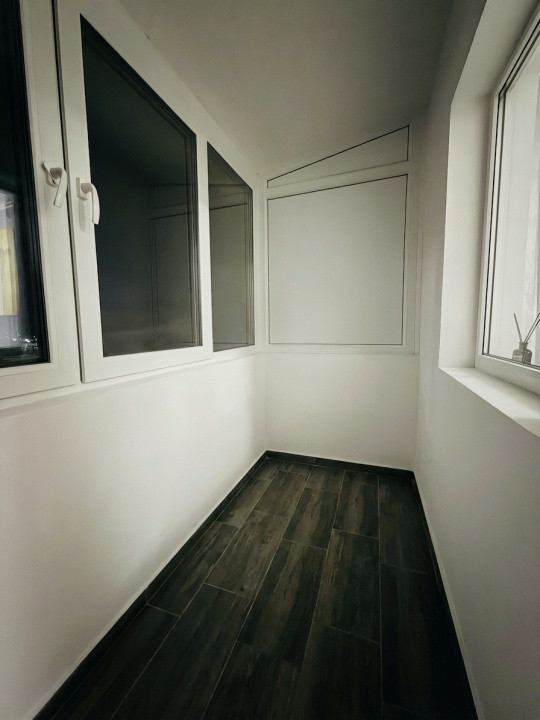 Apartament 3 camere , 56 mp utili , decomandat - Lipovei