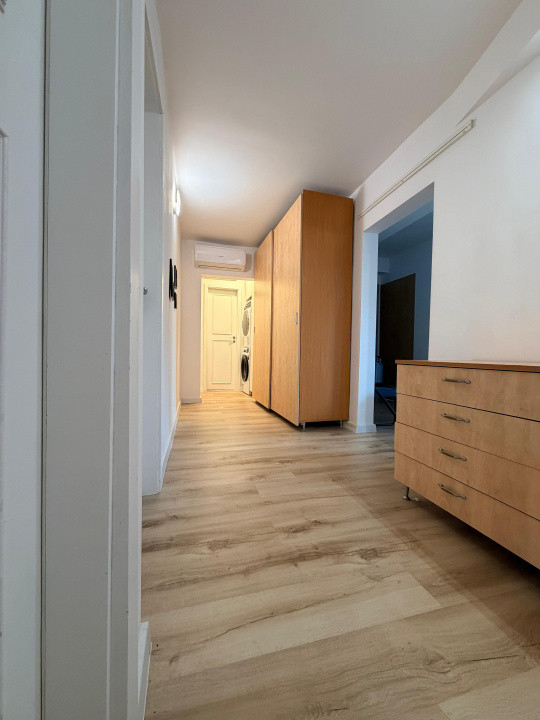 Apartament spatios, 4 camere, decomandat, 87 mp utili + 2 balcoane - Sagului
