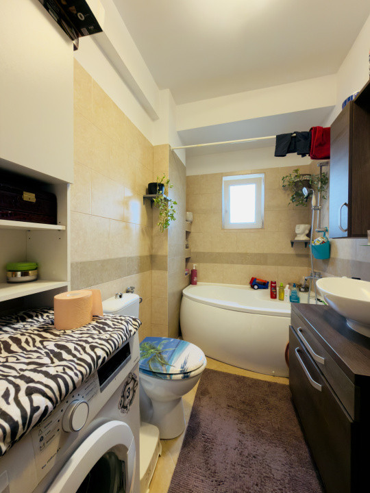 Apartament 2 camere, decomandat, etaj 2, 49mp utili in Giroc 