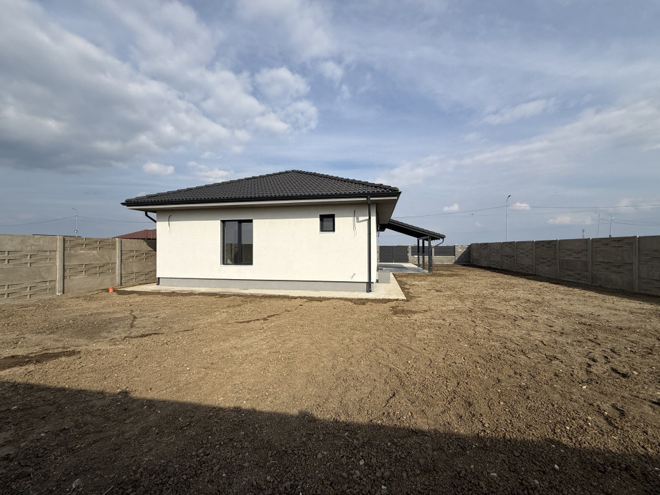 Casa individuala, 4 camere, 105 utili, 580 teren, comision 0% Sanmihaiu Roman