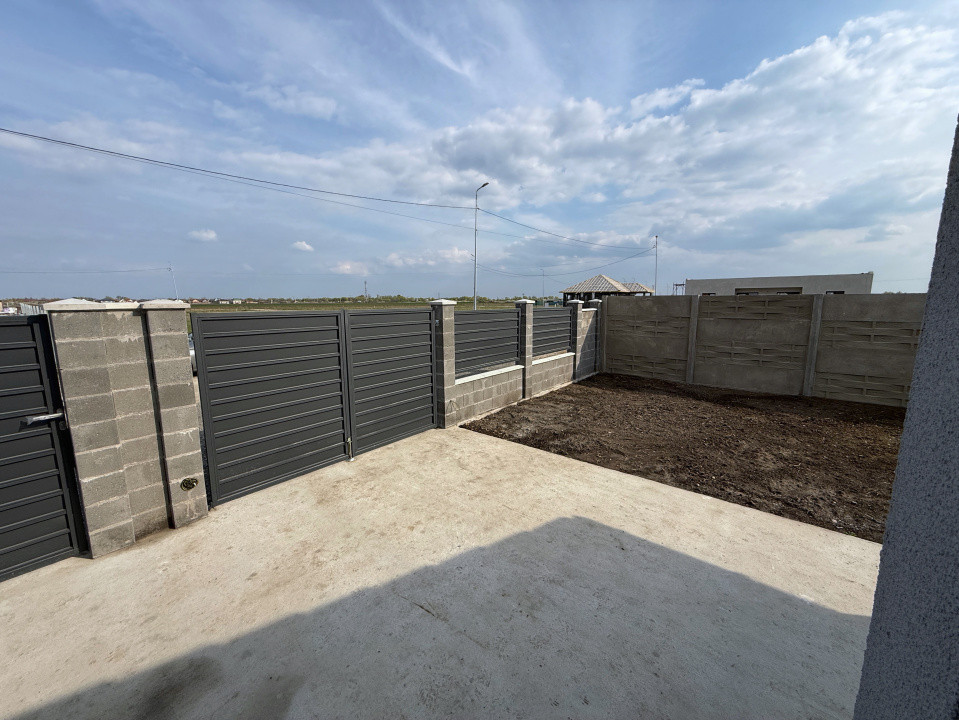 Casa individuala, 4 camere, 105 utili, 580 teren, comision 0% Sanmihaiu Roman