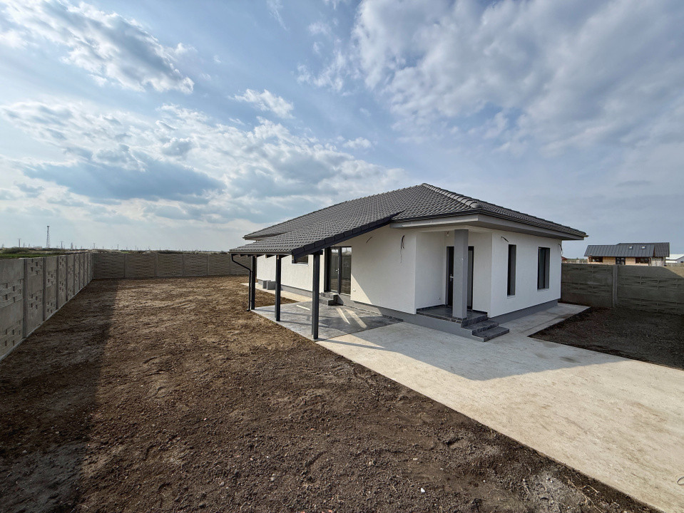 Casa individuala, 4 camere, 105 utili, 580 teren, comision 0% Sanmihaiu Roman