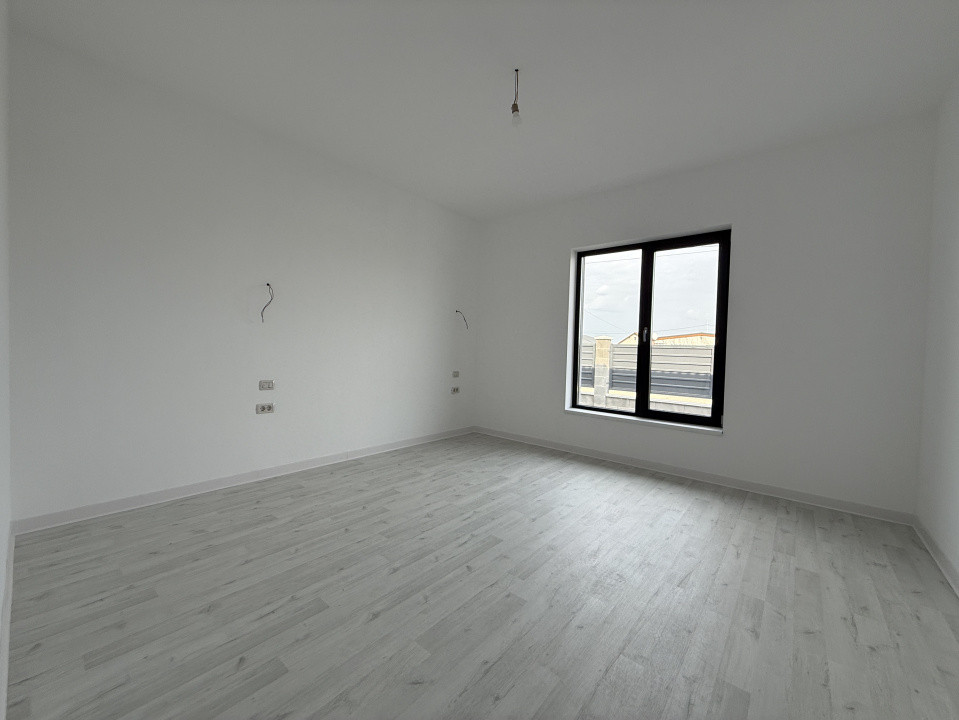 Casa individuala, 4 camere, 105 utili, 580 teren, comision 0% Sanmihaiu Roman