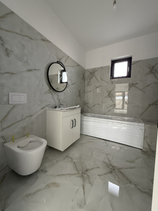 Casa individuala, 4 camere, 105 utili, 580 teren, comision 0% Sanmihaiu Roman